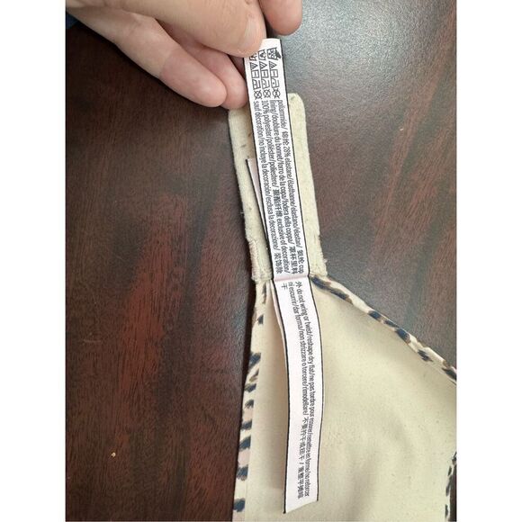 Victoria’s Secret Leopard Print Incredible by Victoria’s Secret Lined Demi 36B - Picture 7 of 7